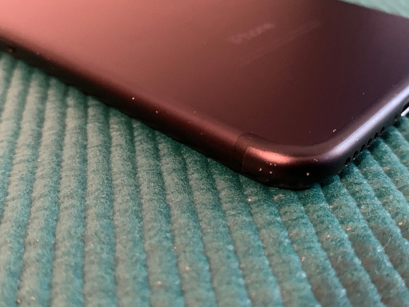 Apple iPhone 7 - 32 GB - Matt Black (Unlocked) A1660 (CDMA + GSM) gallery