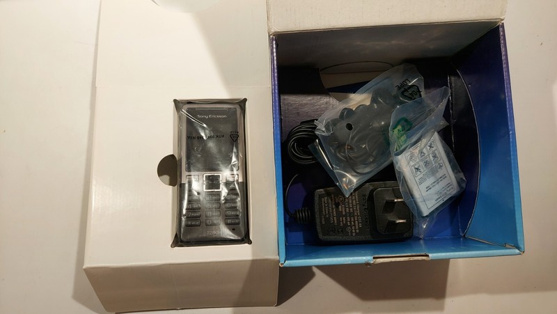1106.Sony Ericsson T280i Very Rare - For Collectors - Unlocked - N E W gallery