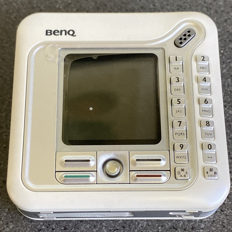 Rare Collectors BenQ Z2 GSM Siemens Mobile Cell Phone In Immaculate Condition
