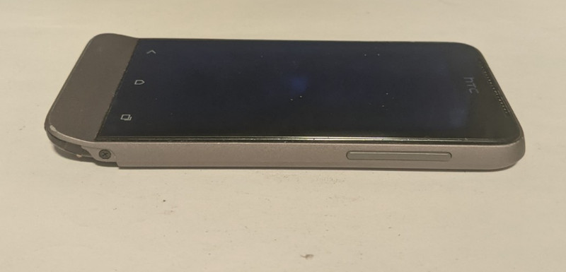 HTC One V - 4GB (Unknown Carrier) See Description gallery