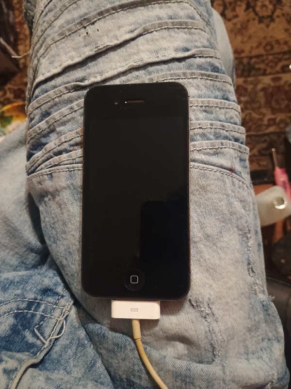 Apple iPhone 1st generation Black 5 MP Wi-Fi Bluetooth 3.5&Prime; A1332 Smartphone