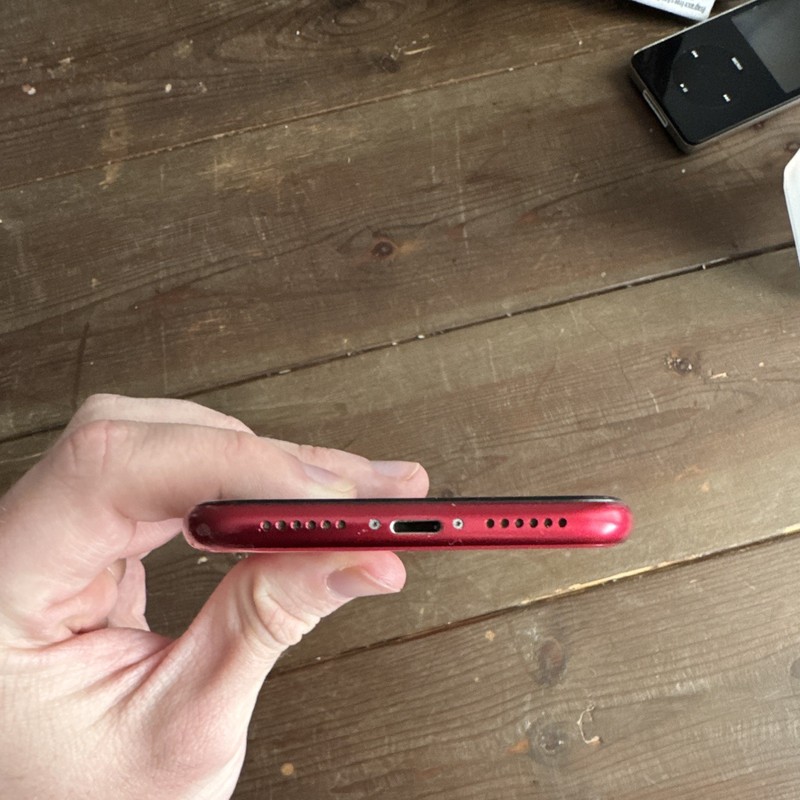 Apple iPhone 11 (PRODUCT)RED Red , UNTESTED, PARTS ONLY gallery
