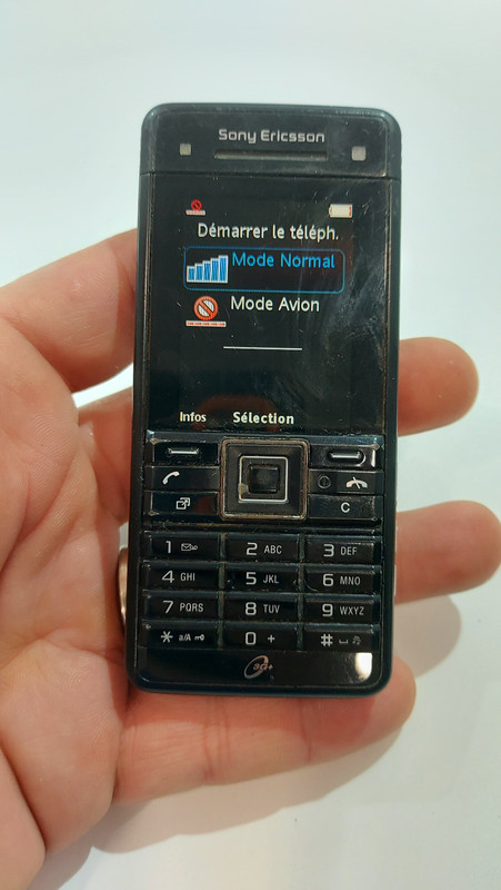 1530.Sony Ericsson C902 Very Rare – For Collectors – Unlocked
