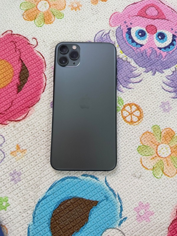 Apple iPhone 11 Pro Max - 64 GB - Space Gray (Unlocked) gallery