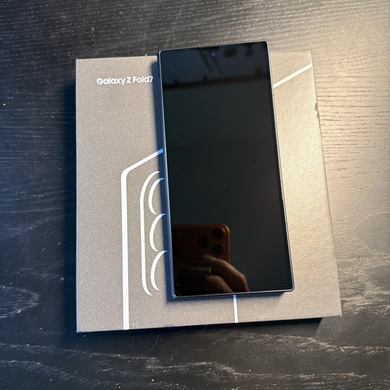 Samsung Galaxy Z Fold 7 SM-F966U 512GB 12GB RAM Factory Unlocked Jetblack gallery