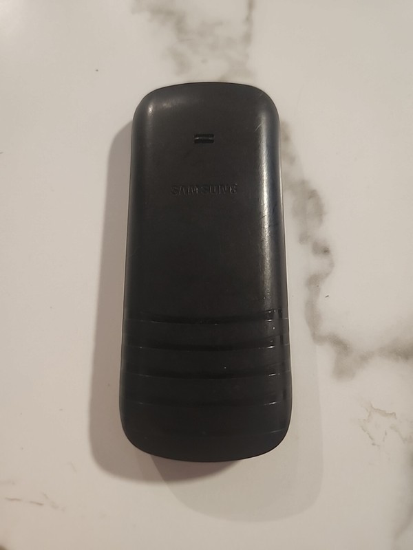 Samsung SGH-S425G- Black Cellular Phone- As Is Untested gallery
