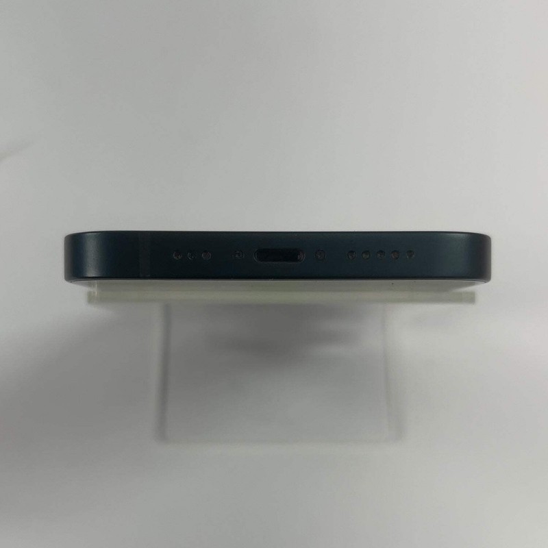 Unlocked Apple iPhone 13 128GB 26.4.2 Midnight MLML3LL/A gallery