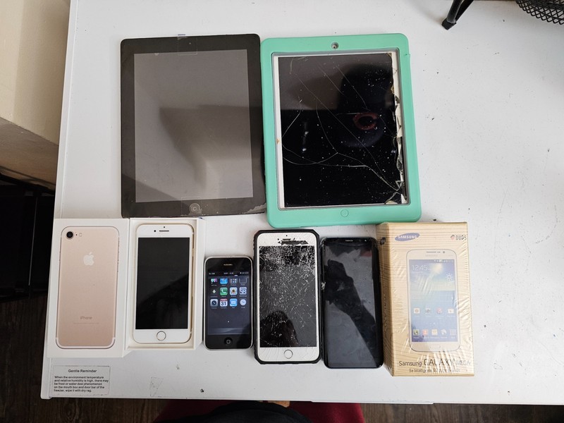 IPHONE 7, 6S PLUS, IPAD 3RD GEN SAMSUNG S8+ CELL PHONES WHOLESALE LOT & MORE CHK