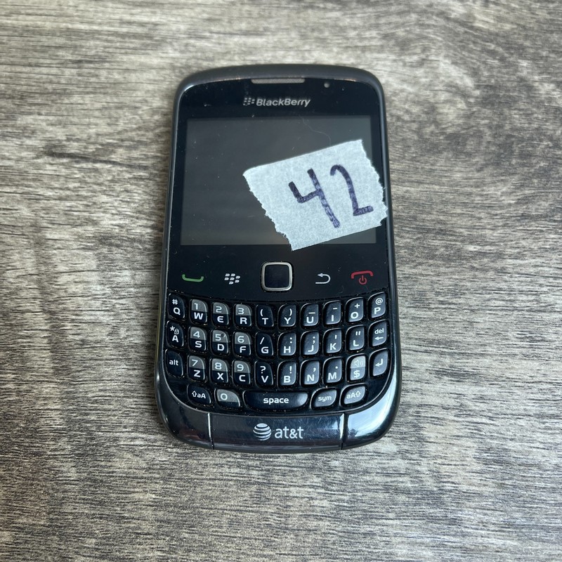 BlackBerry Curve 9300 RDA71UW 2.4&Prime; LCD Bluetooth 3G (AT&T) Cellular Smartphone