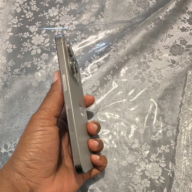 Apple iPhone 15 Pro 128GB Natural Titanium Unlocked Wi-Fi Bluetooth Touch Screen gallery