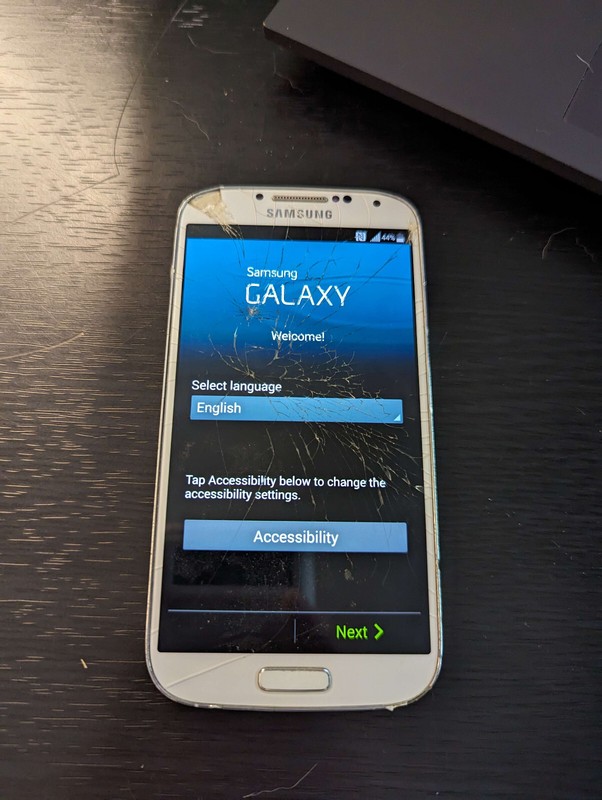 Samsung Galaxy S4 SGH-M919 – 16 GB – White (T-Mobile) Smartphone