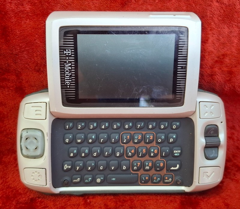 Sharp Sidekick 2 II PV100 - Gray & Black ( T-Mobile ) Very Rare Smartphone . Not gallery