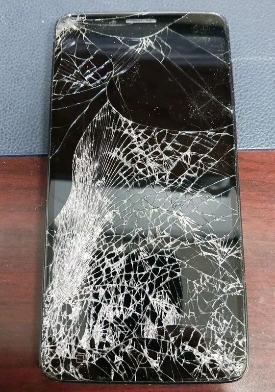 T-Mobile REVVL Plus C3701A – 32GB – Black (T-Mobile) – Cracked Glass – AS IS
