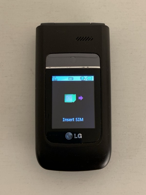 LG A380 Flip Phone – Needs SIM – Phone Only