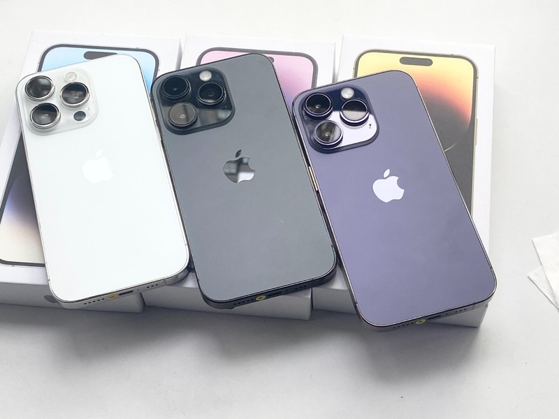 Apple iPhone 14 Pro 128GB/256GB/512GB/1TB Unlocked 6.1&Prime; 8MP Good Condition phone