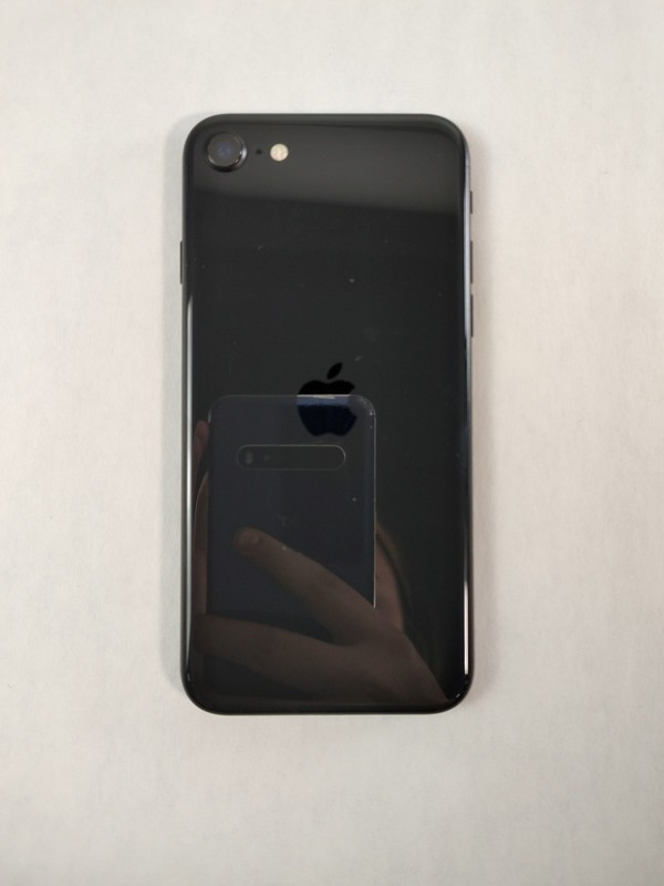 Apple iPhone SE (2020) A2275 64 GB iOS 26.5 (Wi-Fi + 4G) Unlocked gallery