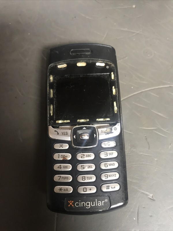 Sony Ericsson T290 Cingular Mobile Phone – PARTS NOT WORKING – DISPLAY DAMAGE