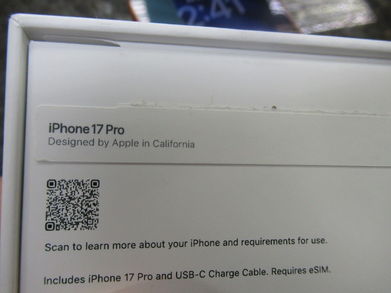 NICE, BUT AS IS!! Apple iPhone 17 Pro - 256 GB/Cosmic Orange (Verizon) FOR PARTS gallery