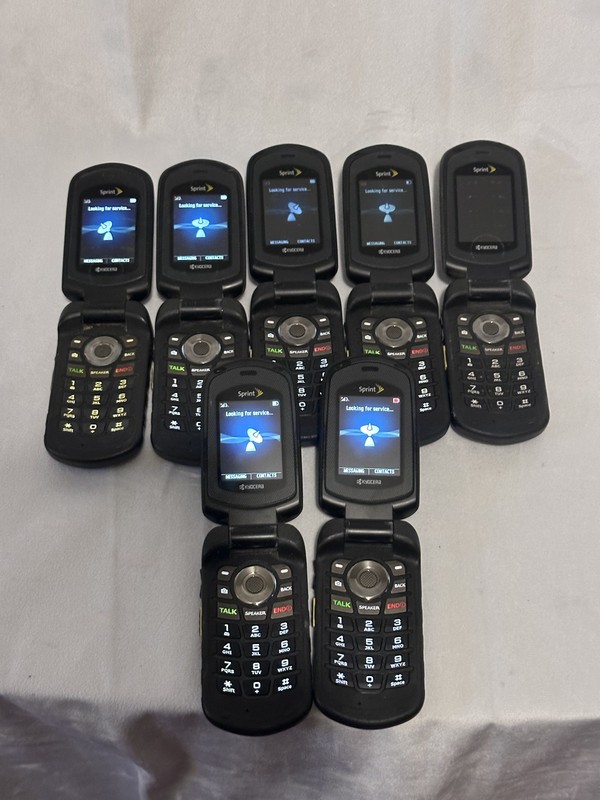 LOT of 7 Kyocera DuraXT E4277 Sprint PTT 3G Rugged GPS Flip Camera Cell Phone gallery