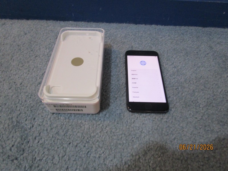 APPLE IPHONE 8 – GRAY – UNLOCKED – 64GB USED BUT OUTSTANDING CONDITION!