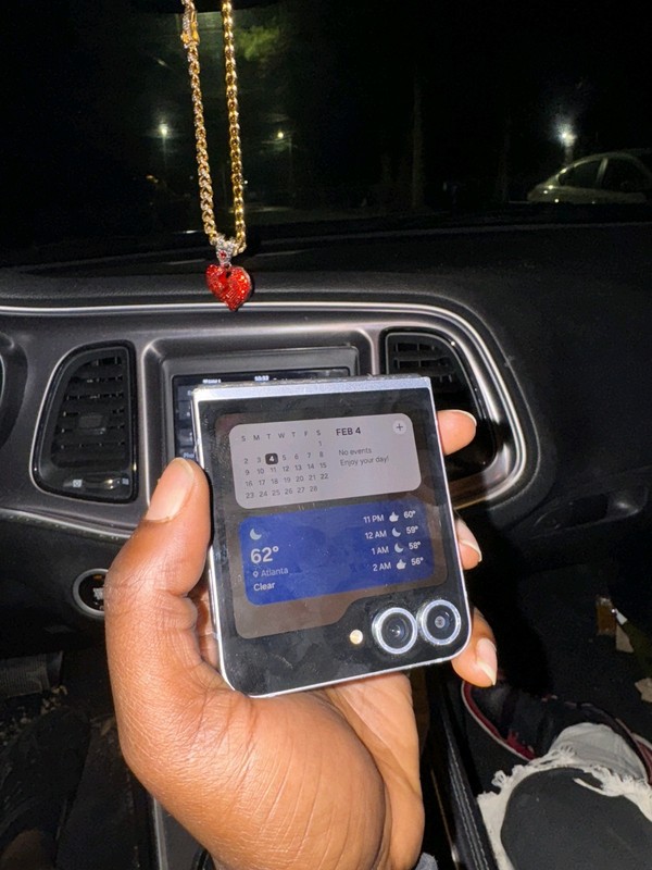 Zflip6 With Tik Tok
