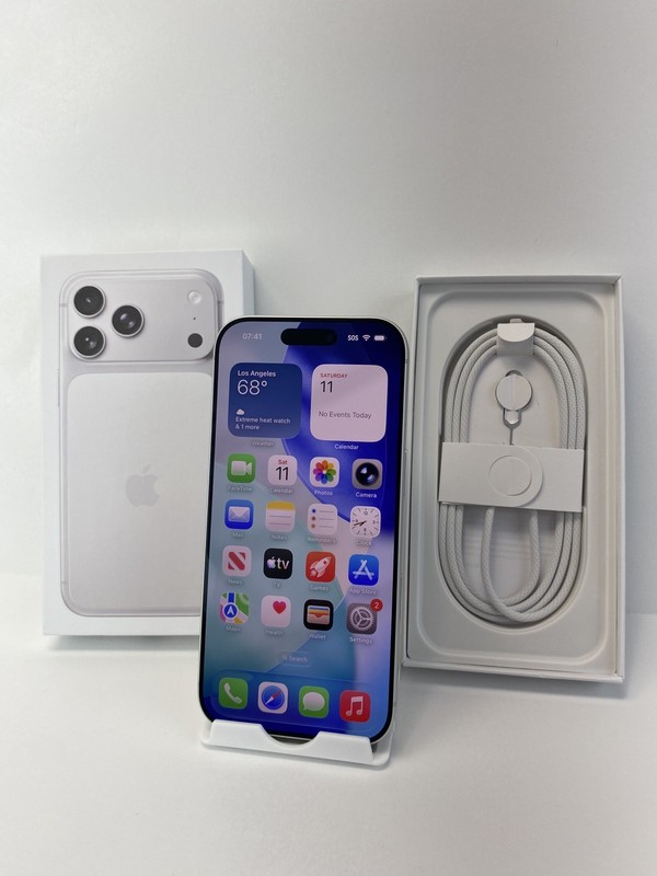 Apple iPhone 17 Pro A3256 1TB Silver Warranty Perfect condition Unlocked