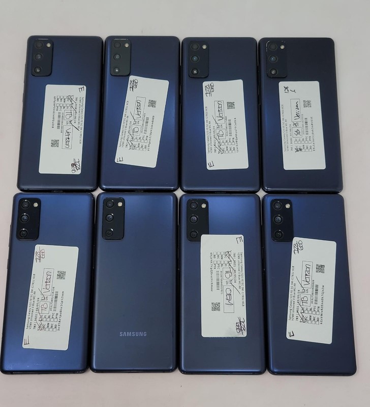 Samsung Galaxy S20 FE 5G SM-G781V 128GB 6GB Blue Unlocked - Good Condition gallery