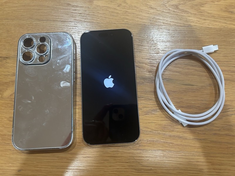 Apple iPhone 16 Pro 256GB White 48MP iOS Smartphone