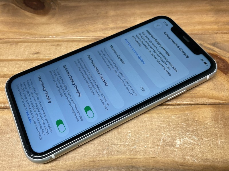 Apple iPhone 11 - 64GB - White (Unlocked) A2111 (CDMA + GSM) C Grade - 76% Bat gallery