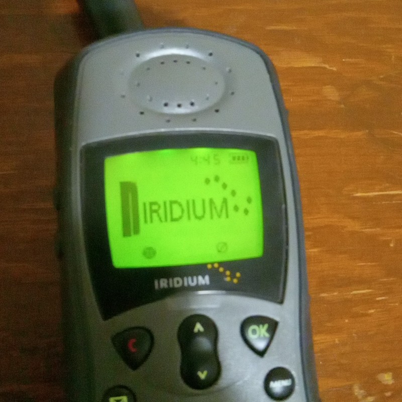 Iridium 9505A Satellite Phone with Accessories + SIM +Box Powers On gallery