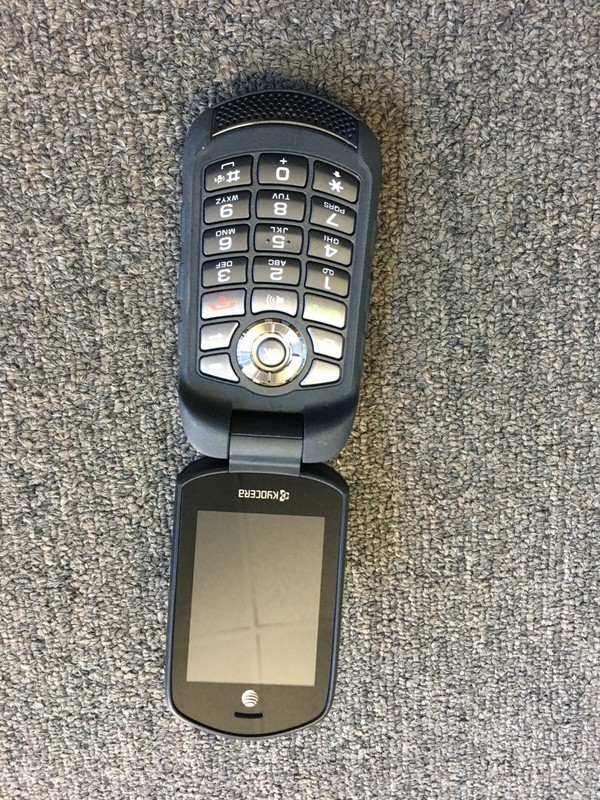 Kyocera DURAXE E4710 AT&T LTE 4G Rugged Flip Phone