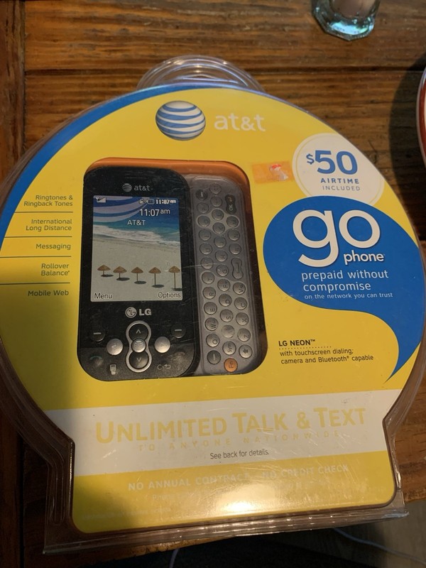 LG NEON phone