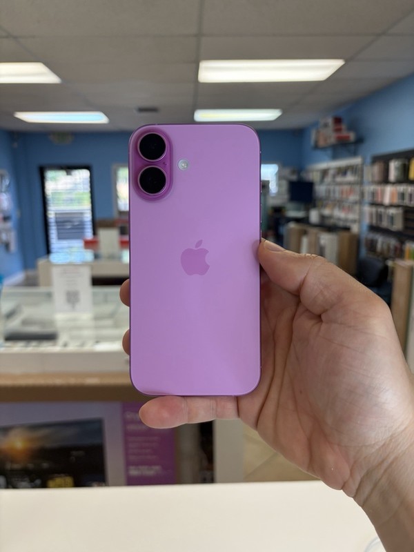 iPhone 16 Pink 128GB Unlocked with Apple care till November 2026 0 battery