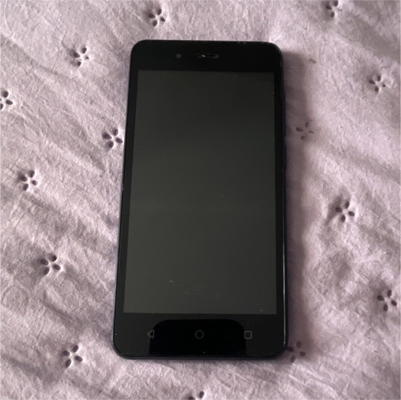 Alcatel Blue Bar Touchscreen Smartphone Micro USB Connectivity Cell Phone