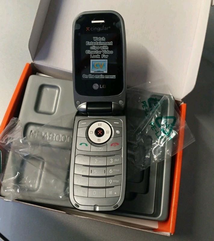 LG CU400 - Black Cingular Cellular Flip Phone Mint & RARE Vintage Cell Deadstock gallery