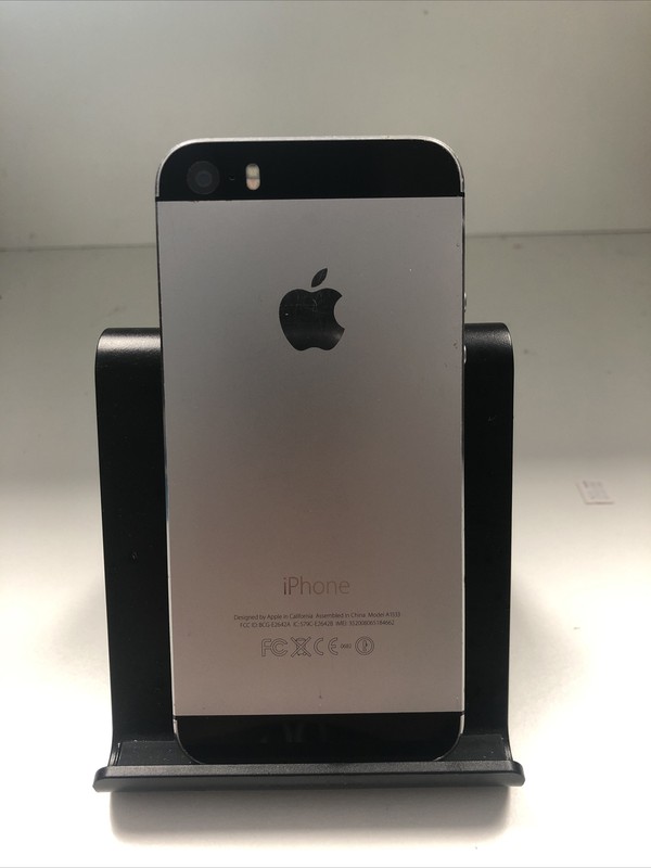 Apple iPhone 5s – 16GB – Space Gray (Unlocked) A1533 (CDMA + GSM)