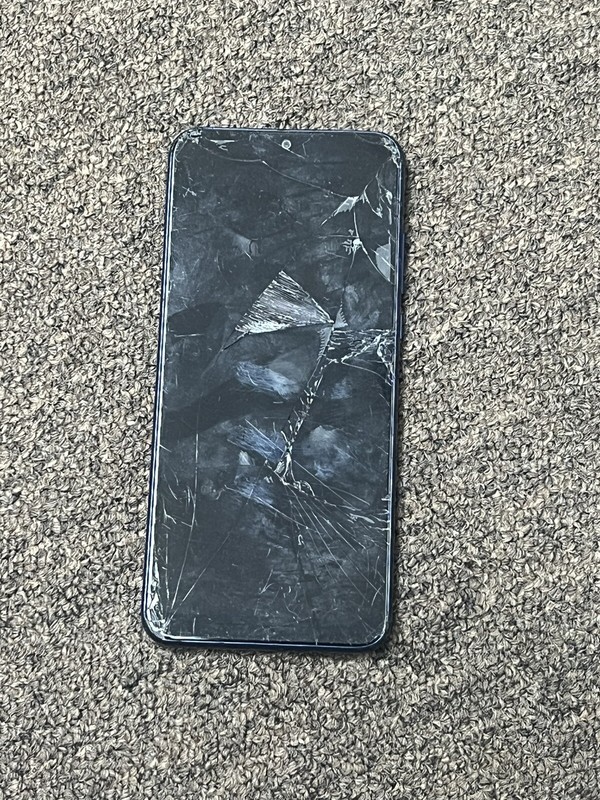 Motorola Moto G Play 2021 32GB Blue XT2093-3 (T-Mobile) Cracked Screen For Parts