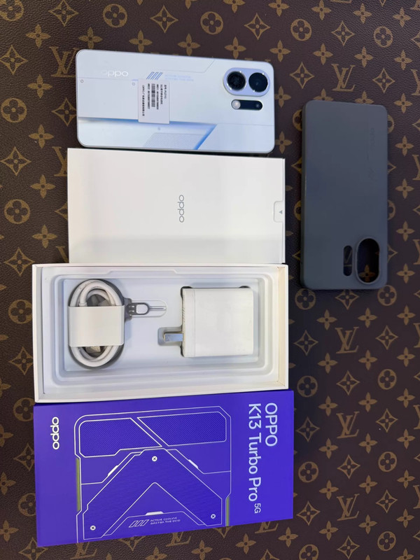 OPPO K13 Turbo Pro 5G 16GB+512GB CN Version Dual SIM GSM Unlocked 7000mAh 80W