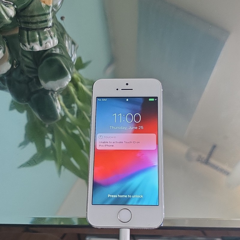 Apple iPhone 5s 16GB Silver A1533 iOS 8MP Wi‑Fi Bluetooth Bar gallery