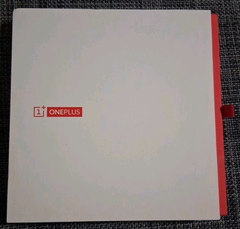 OnePlus One BOX 1° modello, assolutamente introvabile, A0001 SOLO BOX no cell !