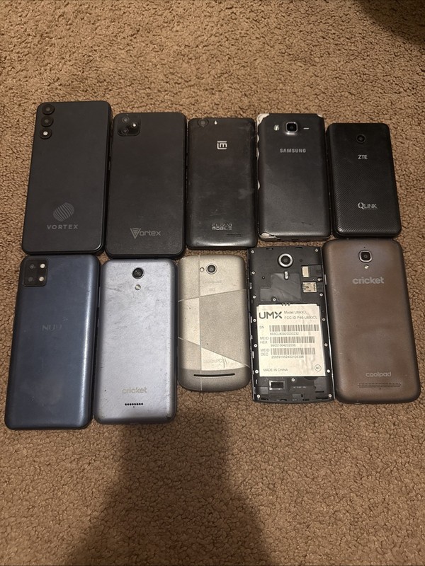 Lot of 10 Phones (Samsung, Vortex, Coolpad, Cricket)