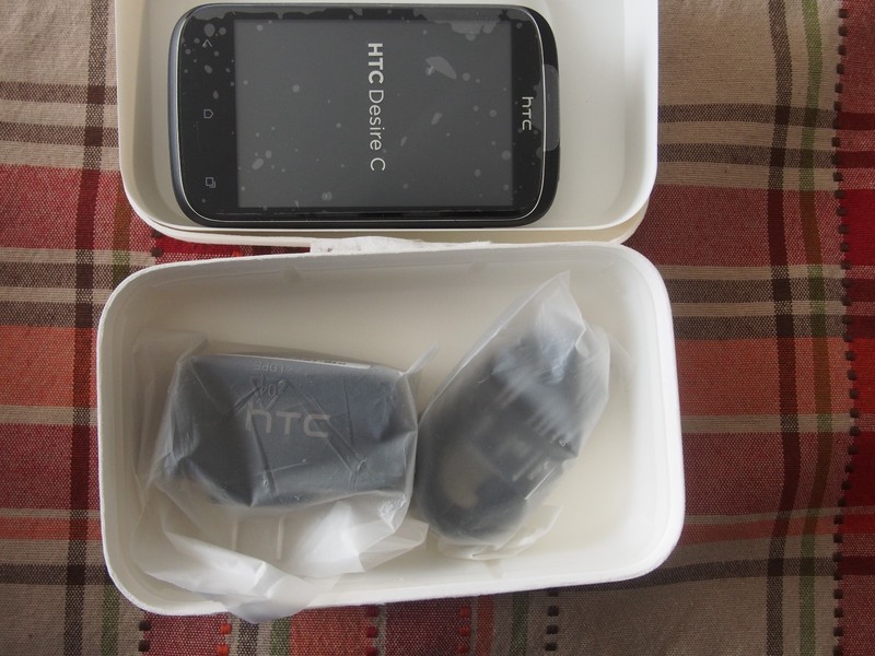 HTC Desire C Black Cell Phone CDMA NO POWER AS IS CONDITION
