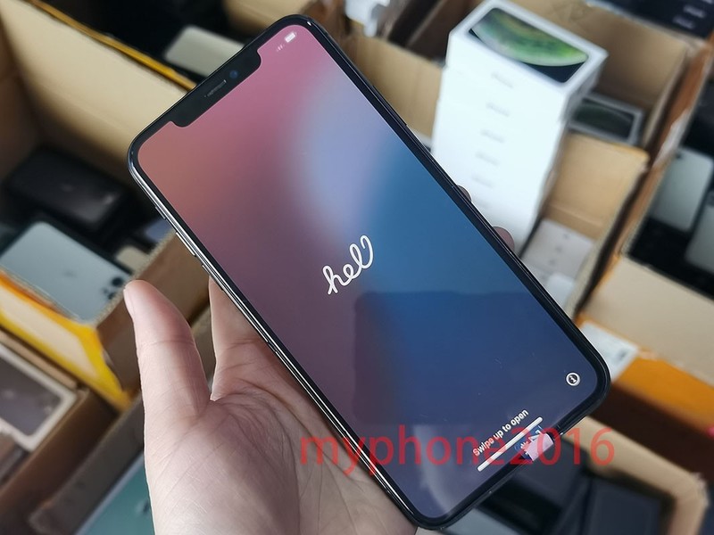 Apple iPhone 11 Pro Max Unlocked 64/256/512GB -Smartphone Good Condition