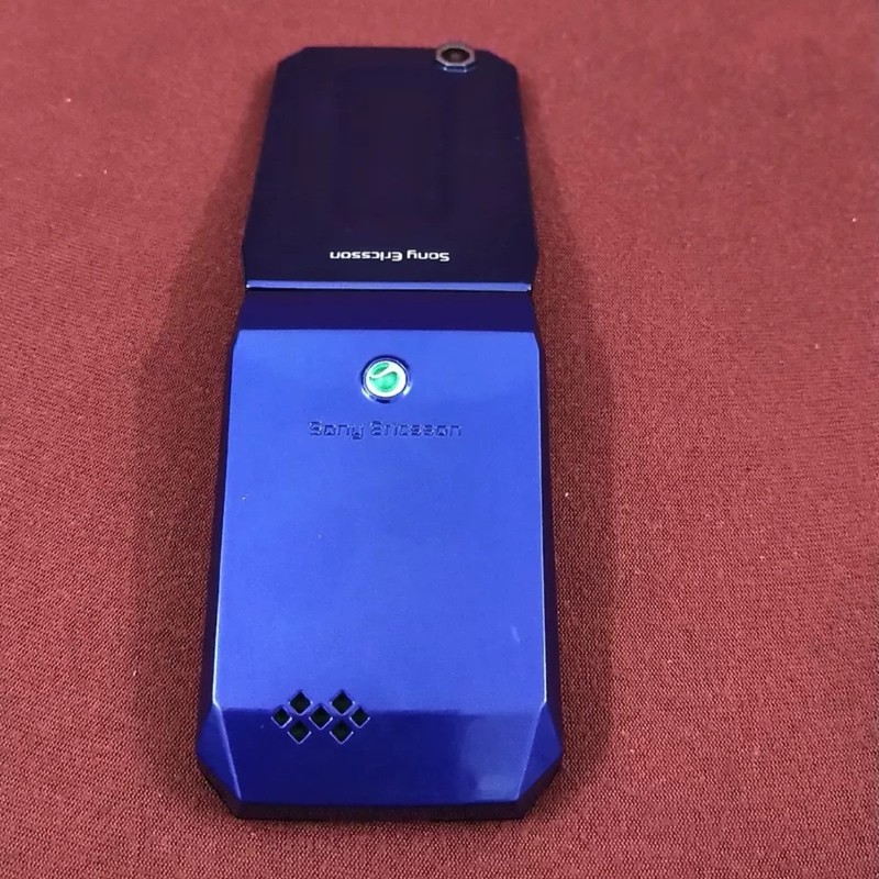 Sony Ericsson Jalou F100i (Unlocked) GSM 2G 3G 100MB 3.1MP 2.0" Clamshell phone gallery