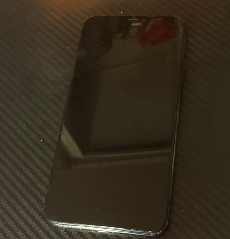 Apple iPhone 11 Pro Gray Advanced Triple Camera Bar Style Smartphone