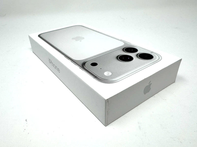 New Sealed Unlocked Apple iPhone 17 Pro Max 6.9-inch A3257 Silver 2TB gallery