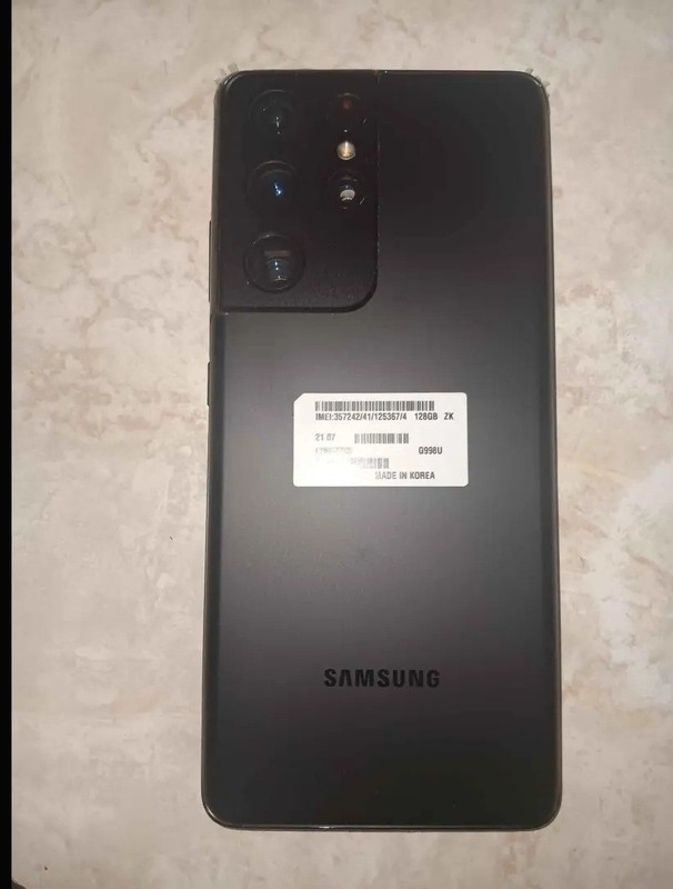 Samsung Galaxy S21 Ultra - 128 GB - Phantom Black (Unlocked) gallery