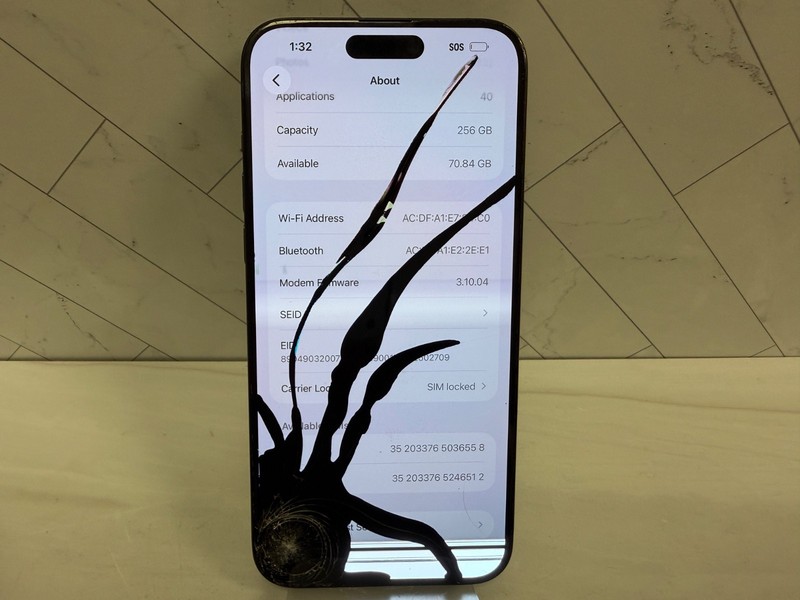 Apple iPhone 15 Pro Max Black 256GB T-Mobile Cracked Screen LCD + Back #H800 gallery