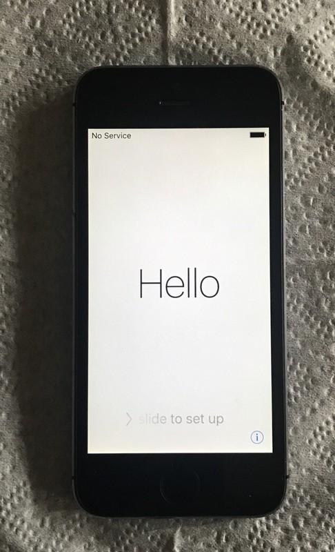 Apple iPhone 5s – 16GB – Space Gray (AT&T) A1533 (GSM)
