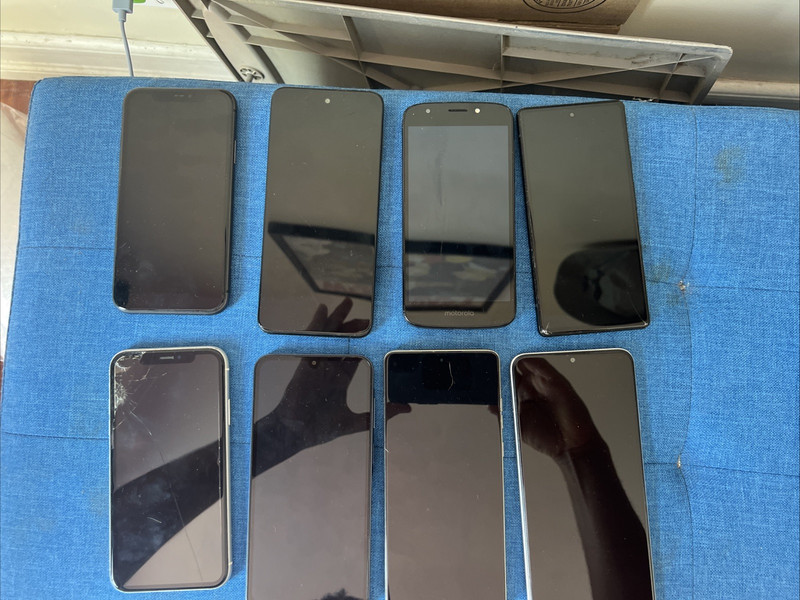 Lot Of 8 Cell Phones For Parts Only (Apple, Samsung, Google,Motorola) READ DESC gallery
